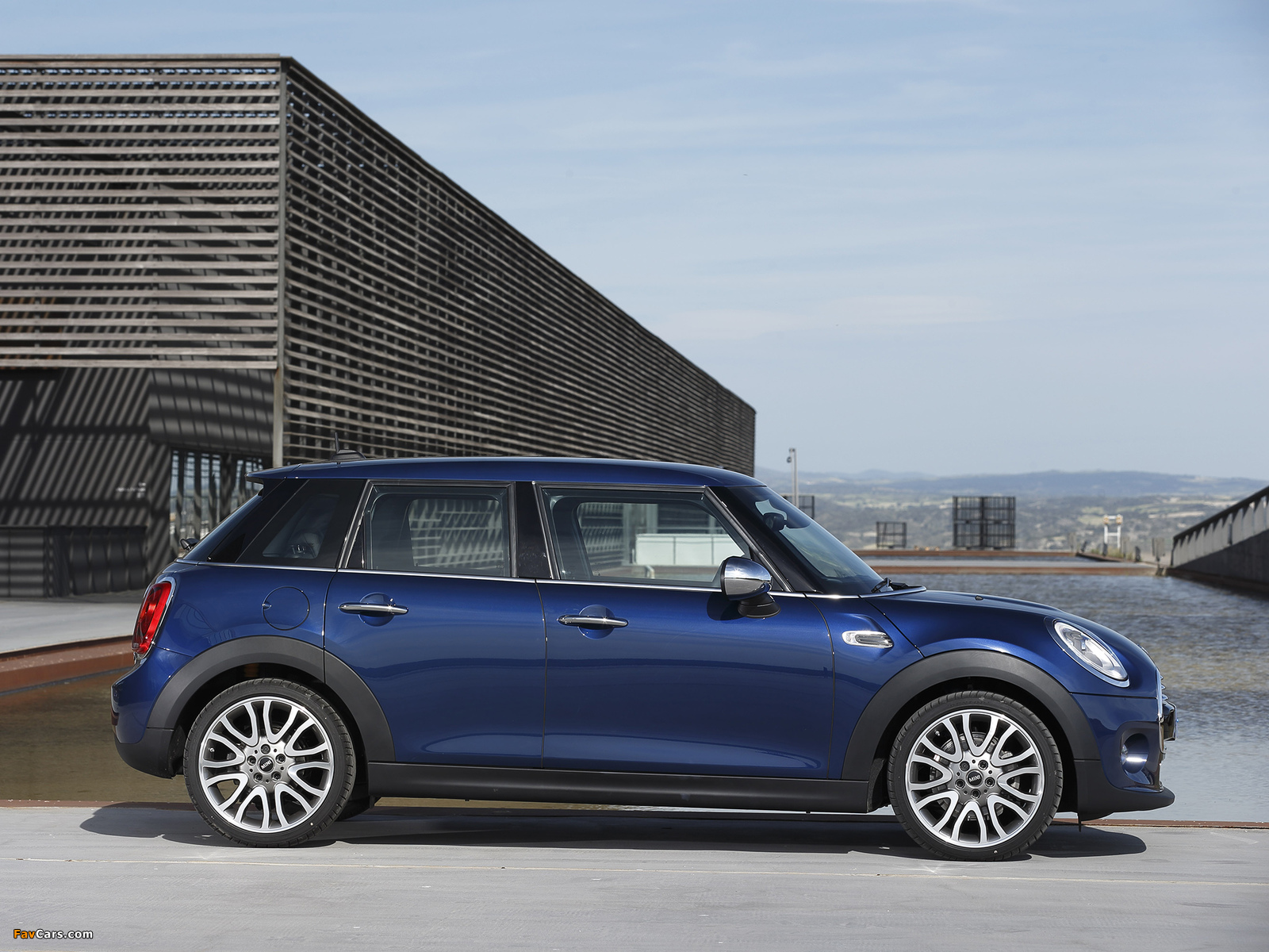 Pictures of Mini Cooper D 5-door UK-spec 2014 (1600 x 1200)