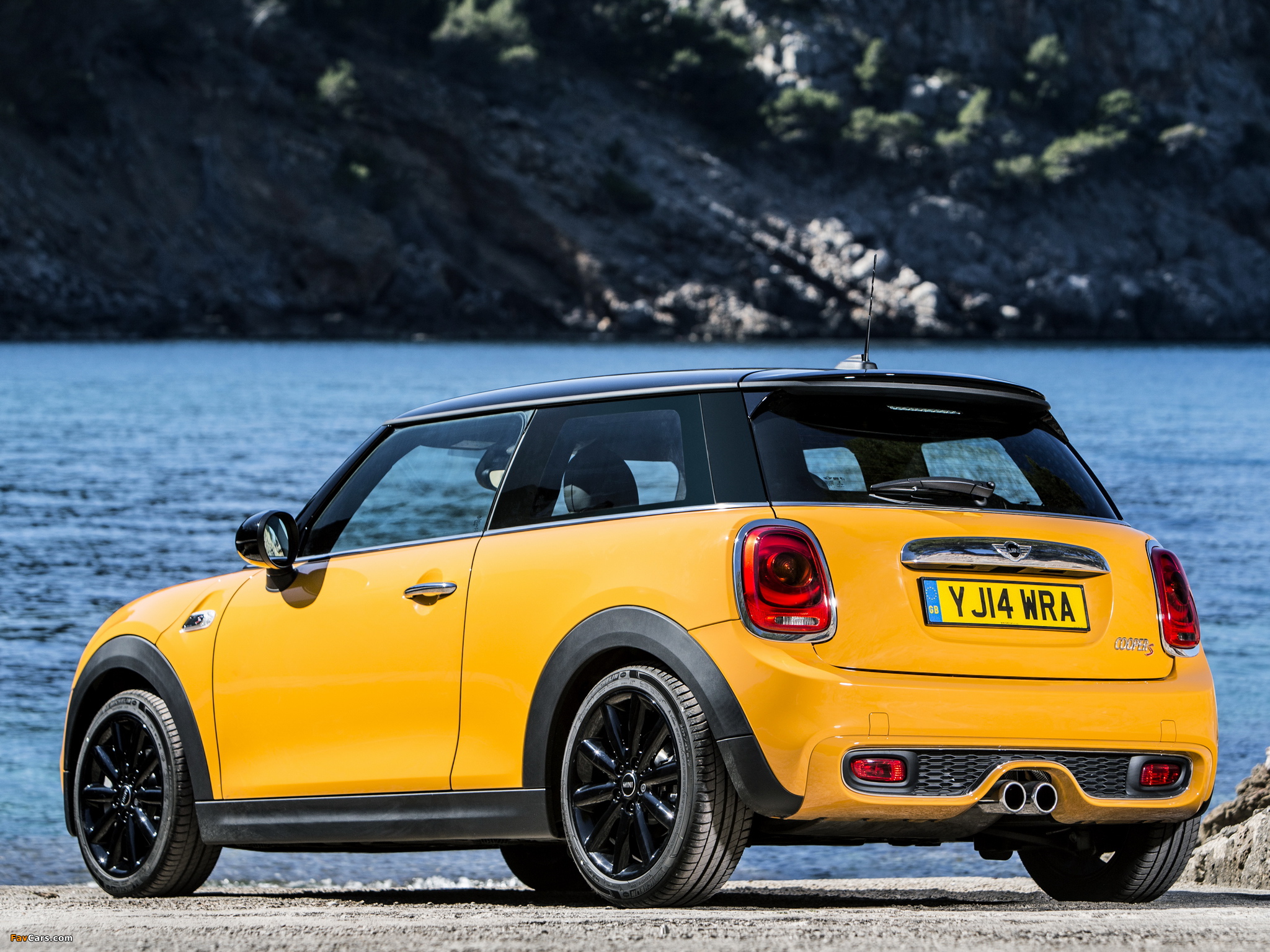 Pictures of Mini Cooper S UK-spec (F56) 2014 (2048 x 1536)