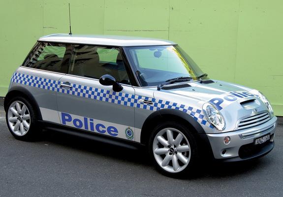 Mini Cooper S Police (R53) 2003–04 wallpapers