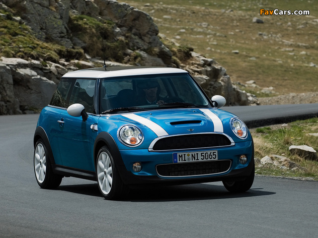 Mini Cooper S (R56) 2006–10 wallpapers (640 x 480)