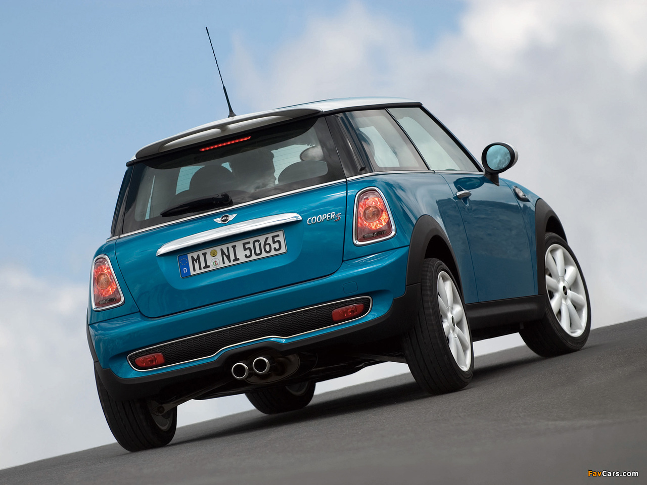 Mini Cooper S (R56) 2006–10 wallpapers (1280 x 960)