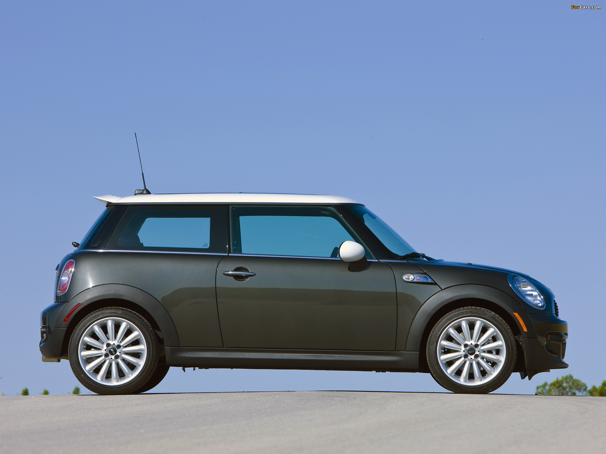 Mini Cooper S US-spec (R56) 2010–14 wallpapers (2048 x 1536)