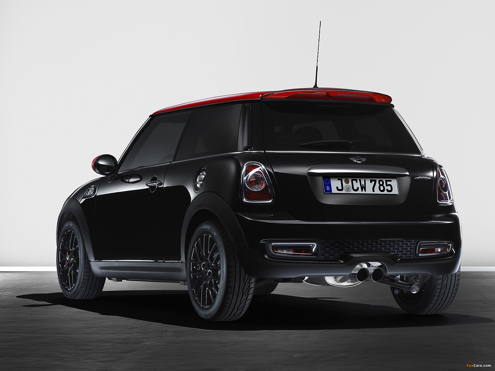 Mini John Cooper Works (R56) 2010–14 wallpapers (2048 x 1536)