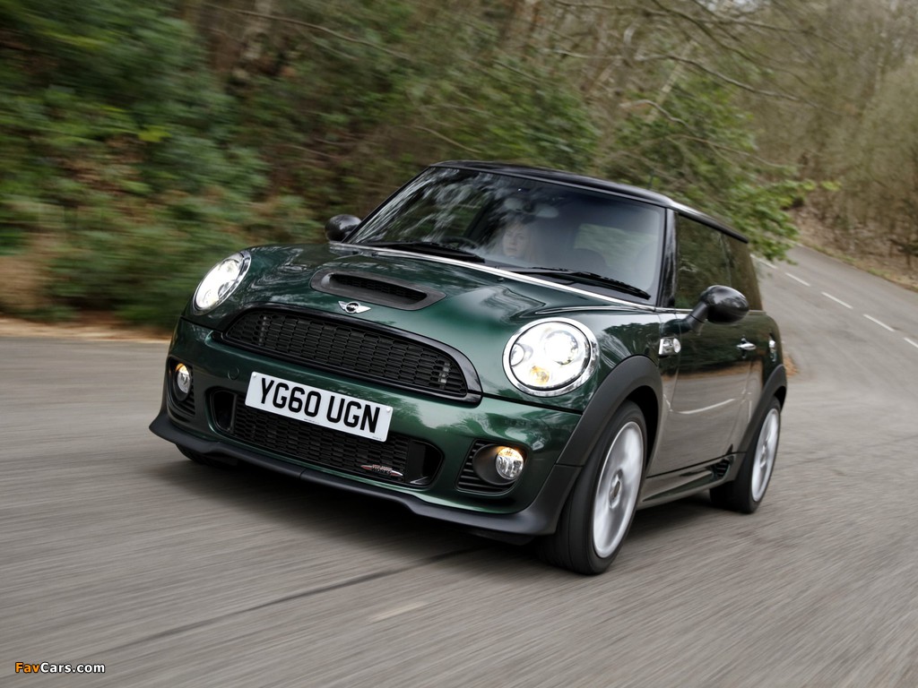 Mini John Cooper Works UK-spec (R56) 2010–14 wallpapers (1024 x 768)