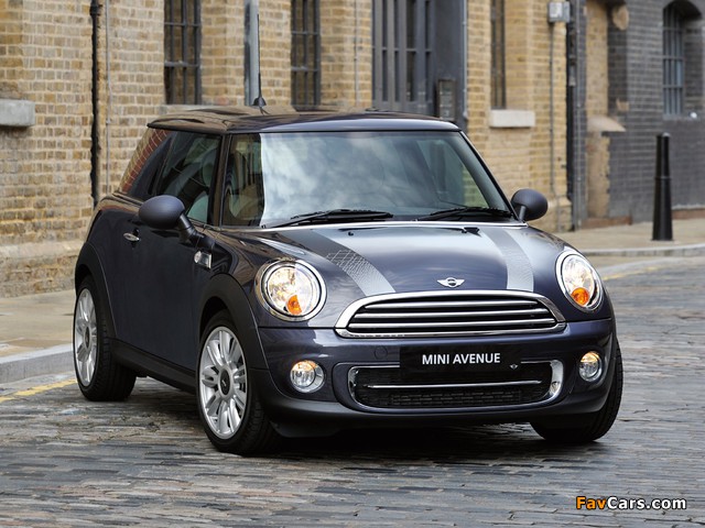 Mini Cooper Avenue Package (R56) 2011 wallpapers (640 x 480)