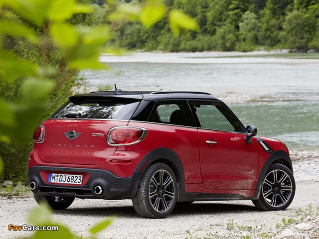 Photos of MINI Cooper S Paceman All4 John Cooper Works Package (R61) 2013 (640 x 480)