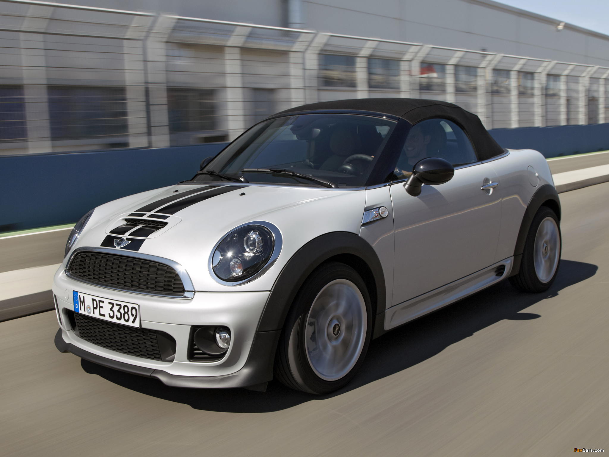 MINI John Cooper Works Roadster (R59) 2012 pictures (2048 x 1536)