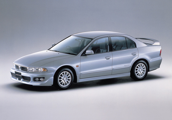Pictures of Mitsubishi Aspire 1998–2003