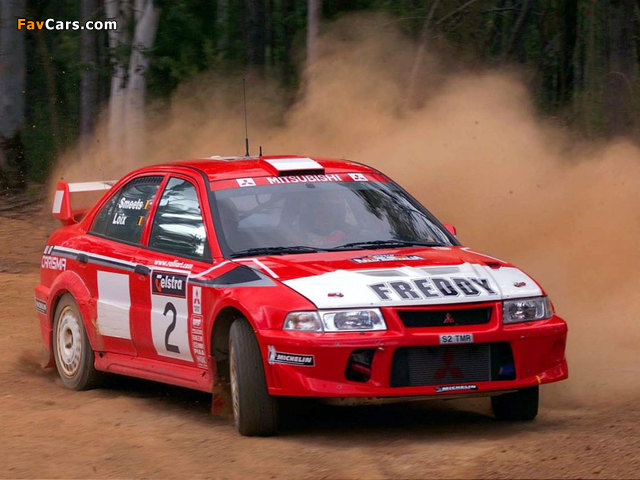 Photos of Mitsubishi Carisma GT Evolution VI Gr.A WRC 1999–2001 (640 x 480)