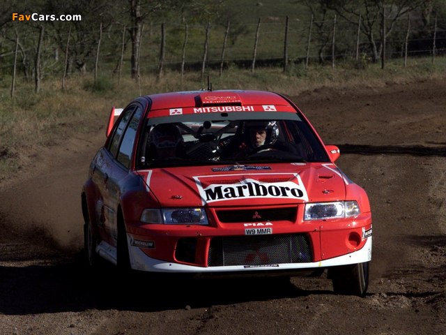Photos of Mitsubishi Carisma GT Evolution VI Gr.A WRC 1999–2001 (640 x 480)