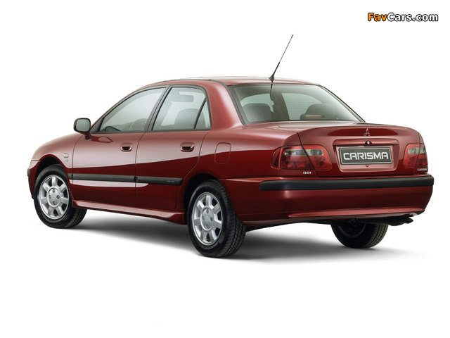 Photos of Mitsubishi Carisma Sedan 1999–2004 (640 x 480)