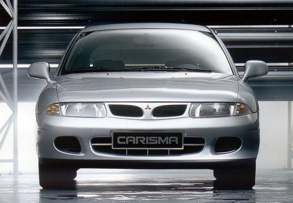 Pictures of Mitsubishi Carisma 5-door 1995–99