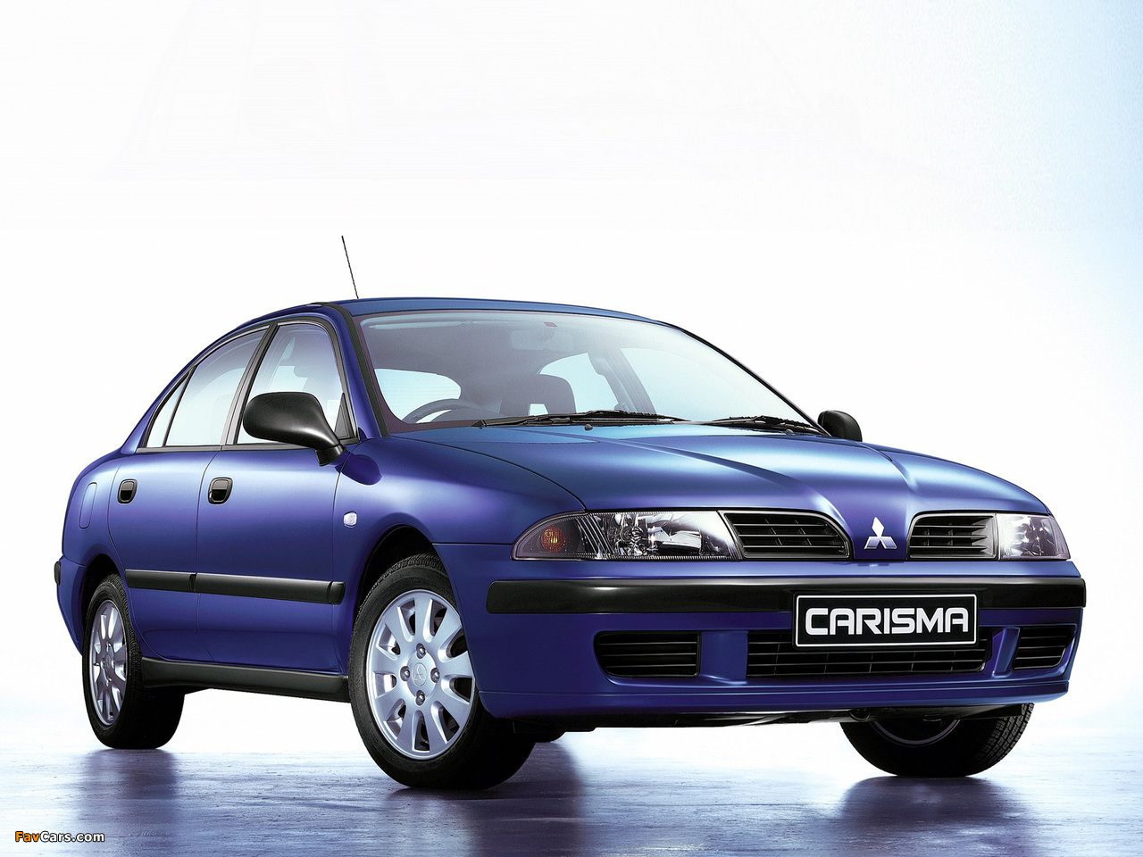 Pictures of Mitsubishi Carisma Sedan 1999–2004 (1280 x 960)