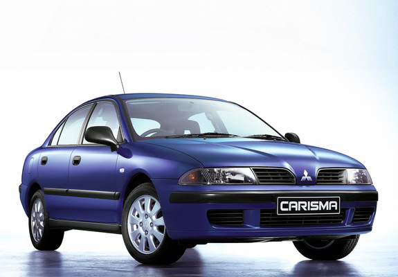 Pictures of Mitsubishi Carisma Sedan 1999–2004
