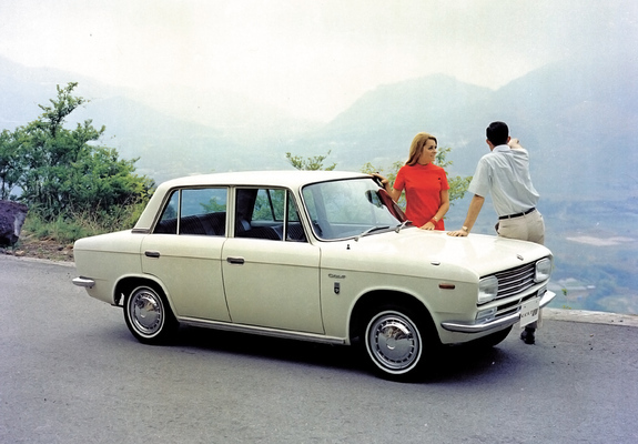 Mitsubishi Colt 1200 Sedan 1968–70 pictures