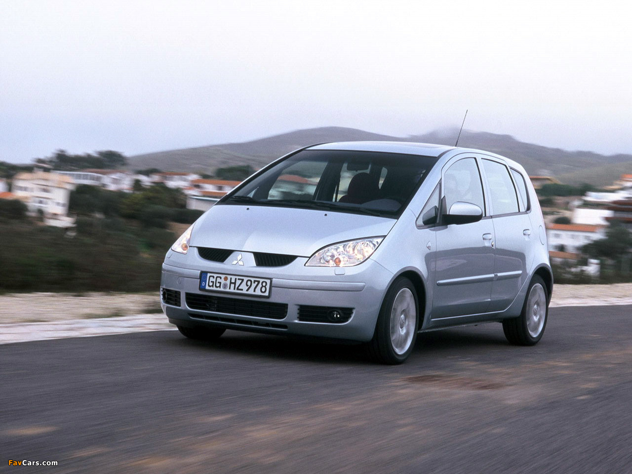 Mitsubishi Colt 5-door 2004–08 images (1280 x 960)