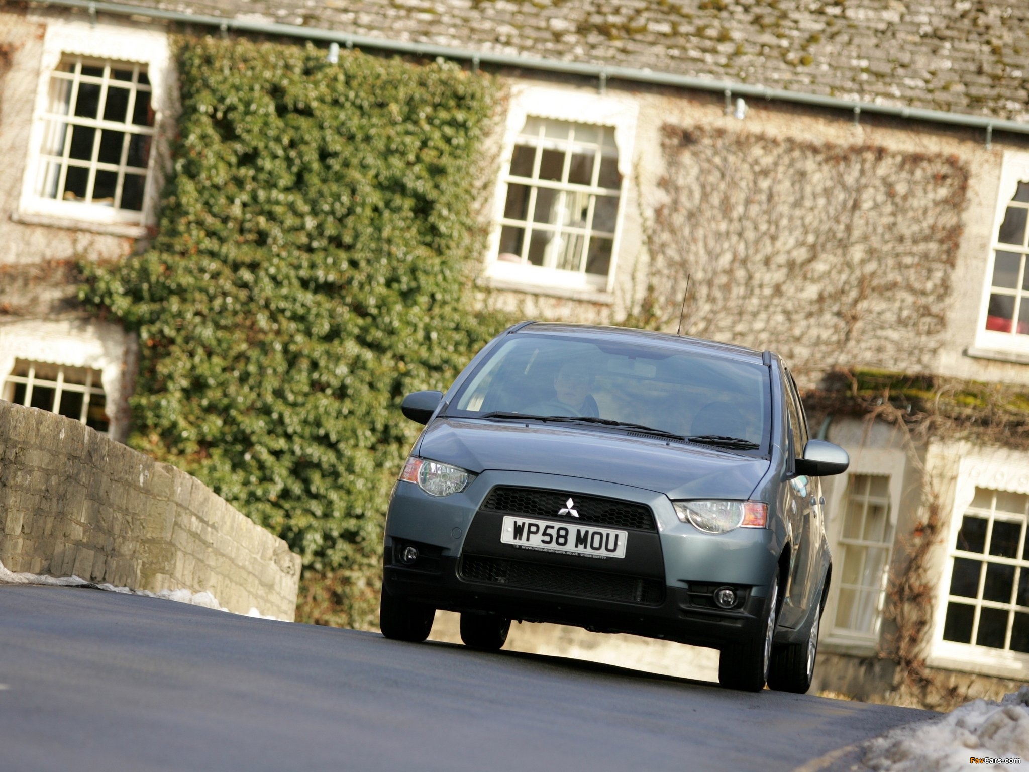 Photos of Mitsubishi Colt 5-door UK-spec 2009 (2048 x 1536)