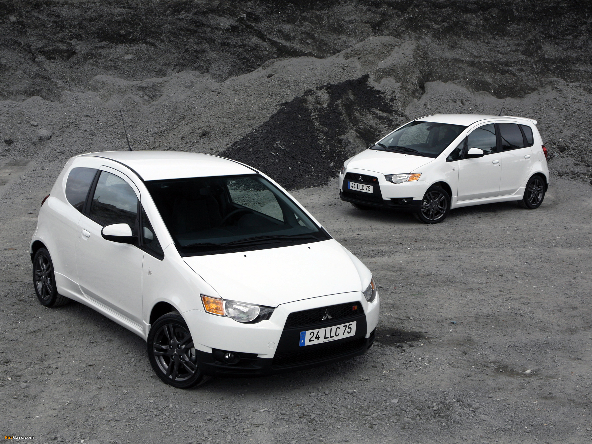 Pictures of Mitsubishi Colt (2048 x 1536)