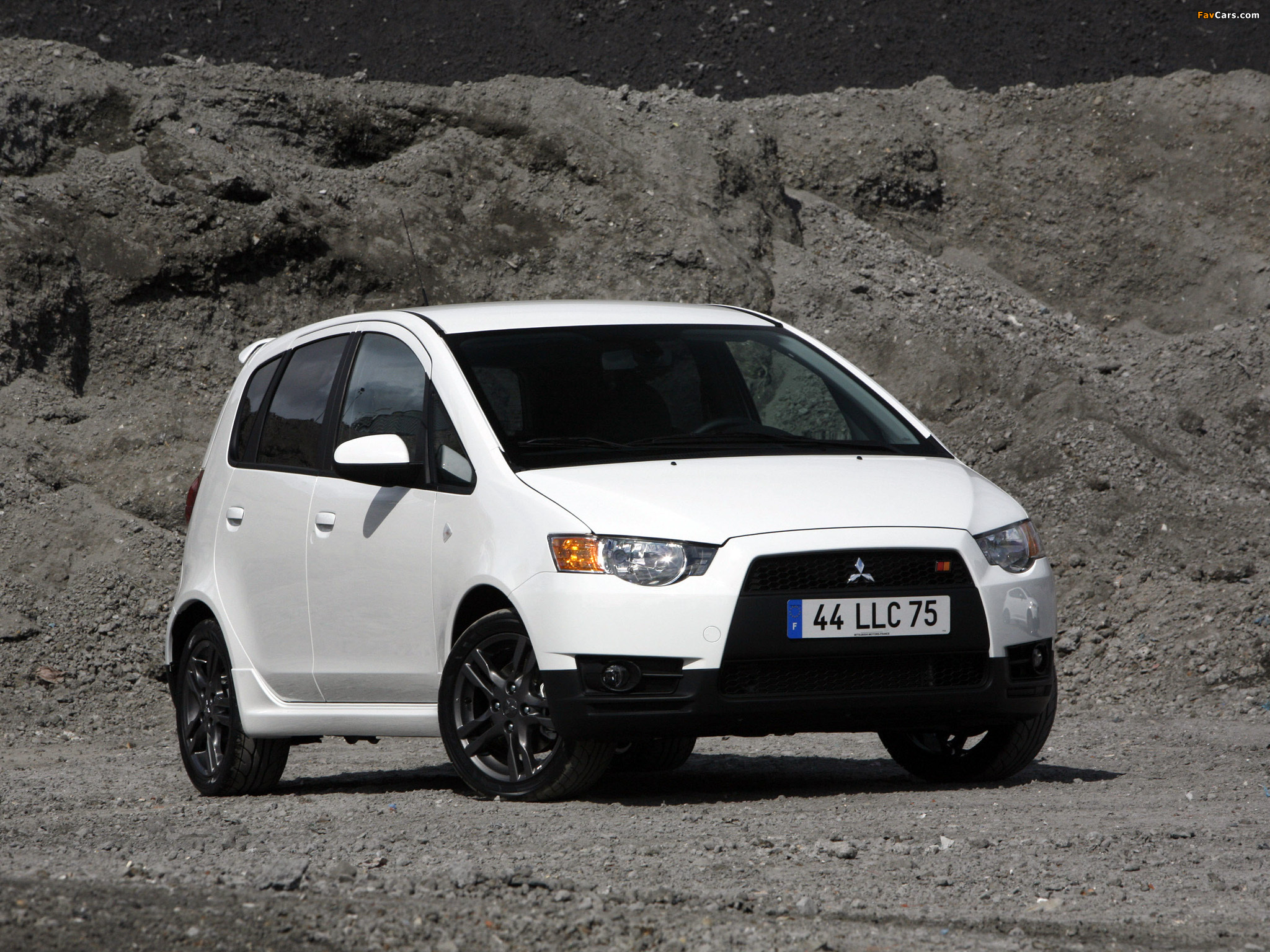 Mitsubishi Colt 5-door Ralliart 2008 wallpapers (2048 x 1536)