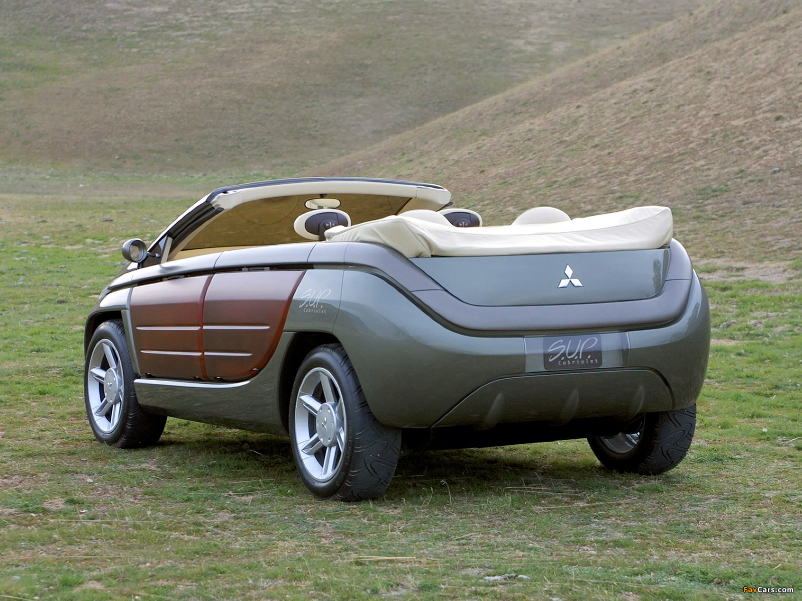 Images of Mitsubishi S.U.P. Concept 2001 (1600 x 1200)