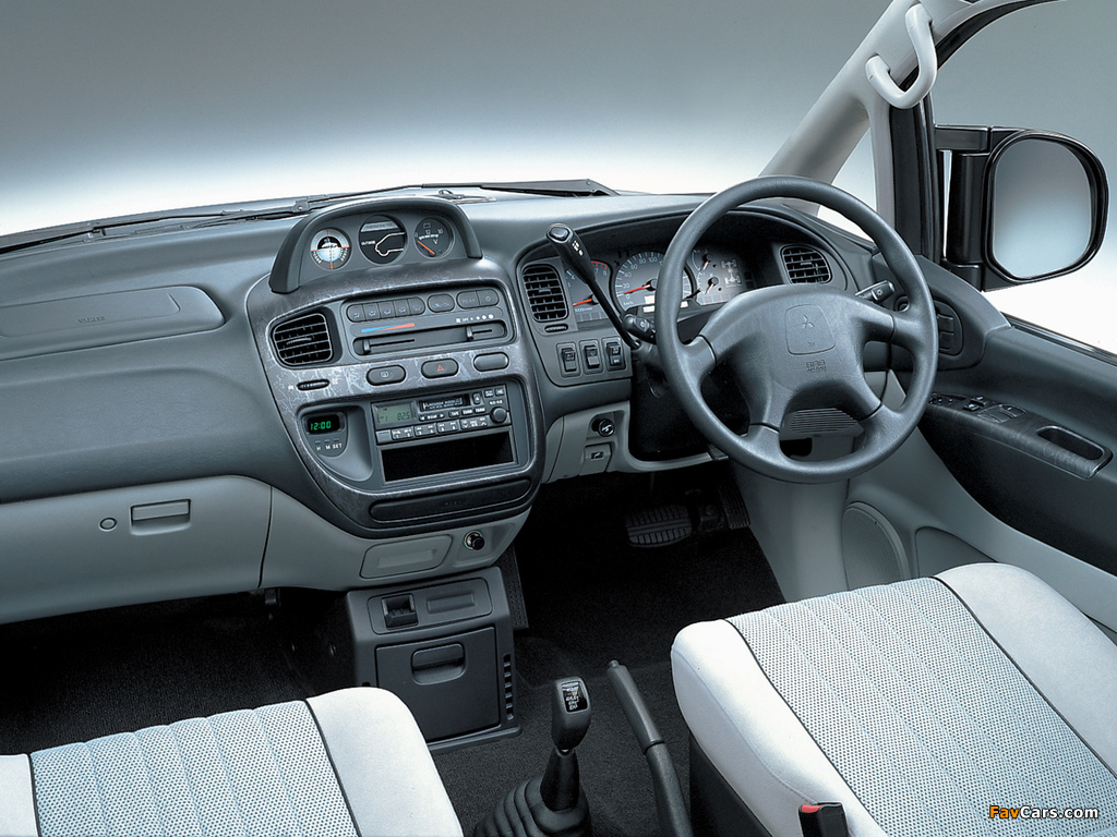 Images of Mitsubishi Delica Space Gear 4WD 1997–2007 (1024 x 768)
