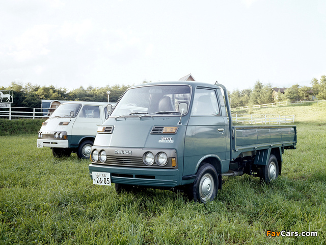 Images of Mitsubishi Delica (640 x 480)