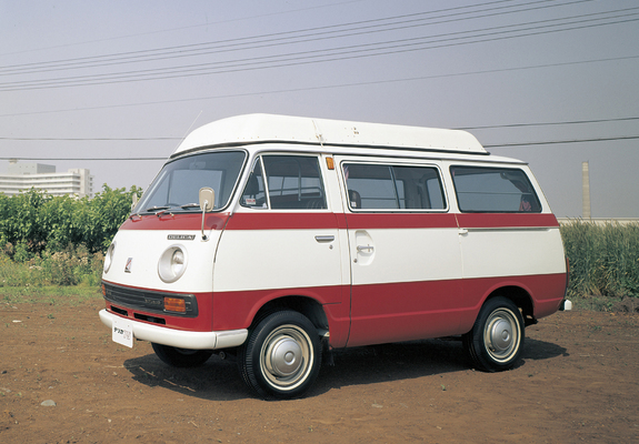 Mitsubishi Delica Coach 1969–74 pictures