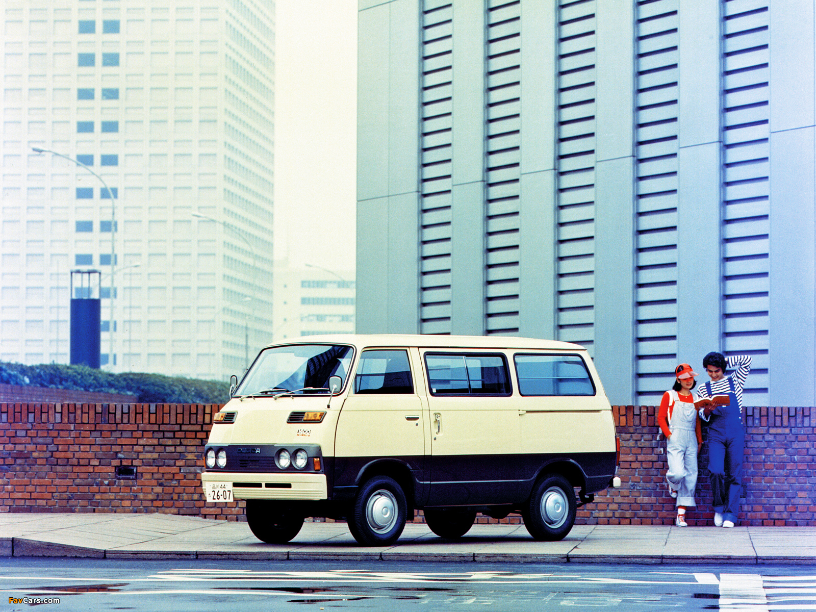 Mitsubishi Delica Coach 1974–79 pictures (1600 x 1200)