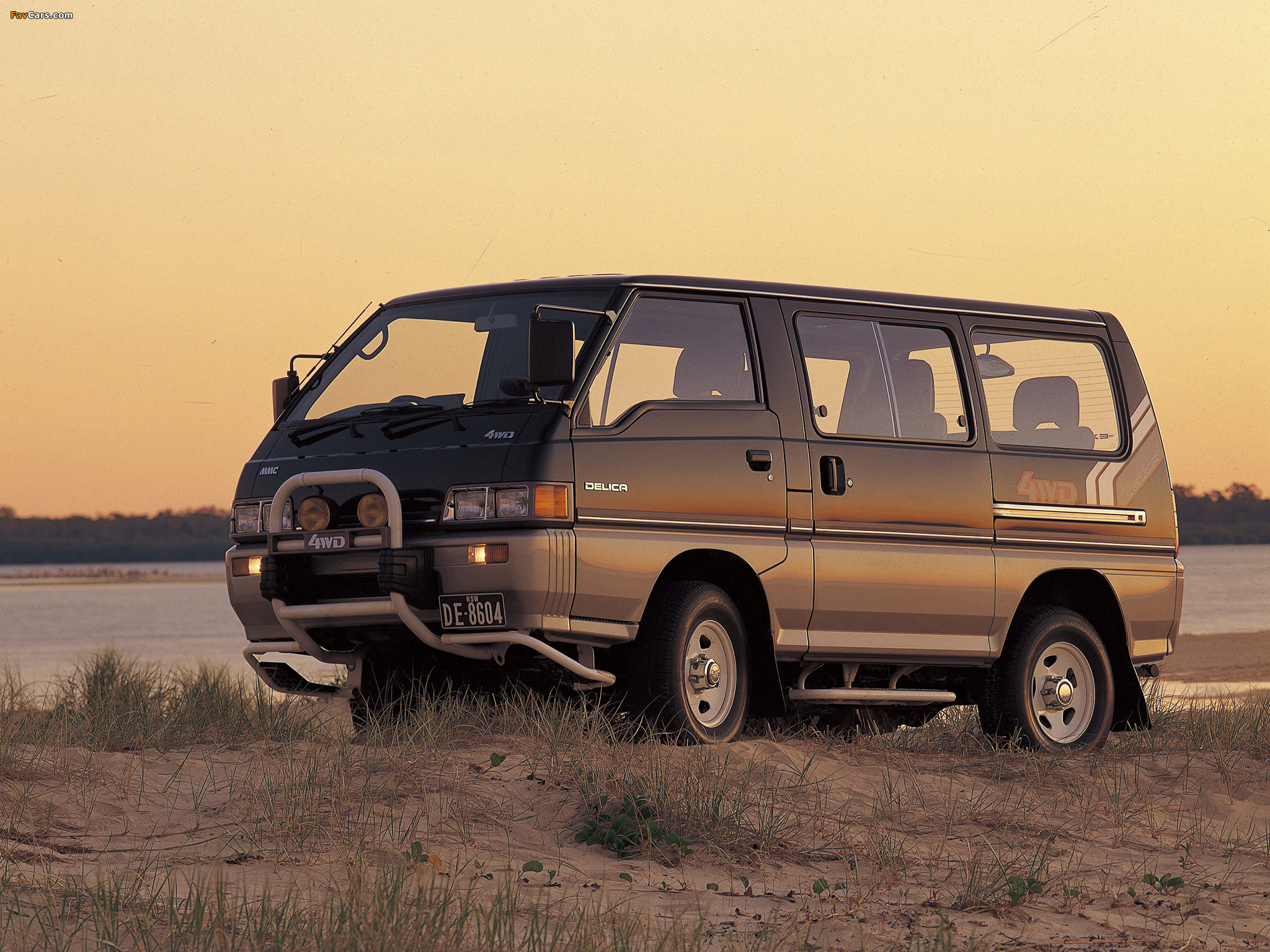 Mitsubishi Delica Star Wagon 4WD 1986–90 pictures (2048 x 1536)