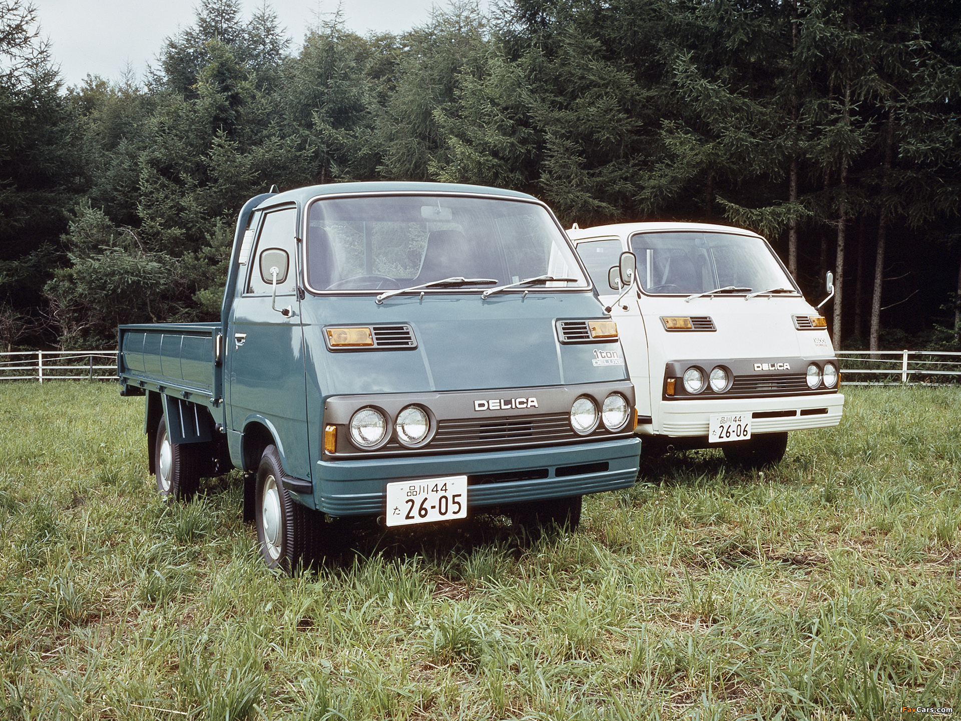 Mitsubishi Delica photos (1920 x 1440)