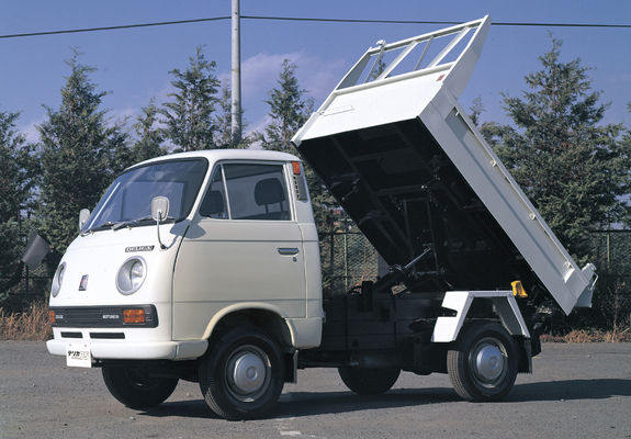 Pictures of Mitsubishi Delica Truck 1968–74