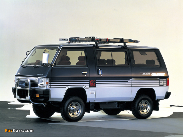Pictures of Mitsubishi Delica 4WD 1982–86 (640 x 480)