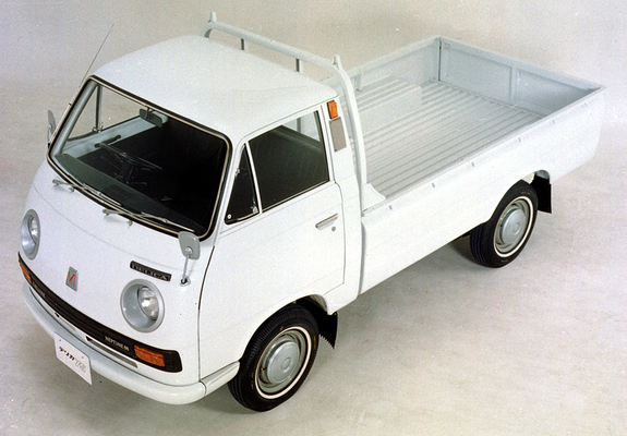 Mitsubishi Delica Pickup 1968–74 wallpapers