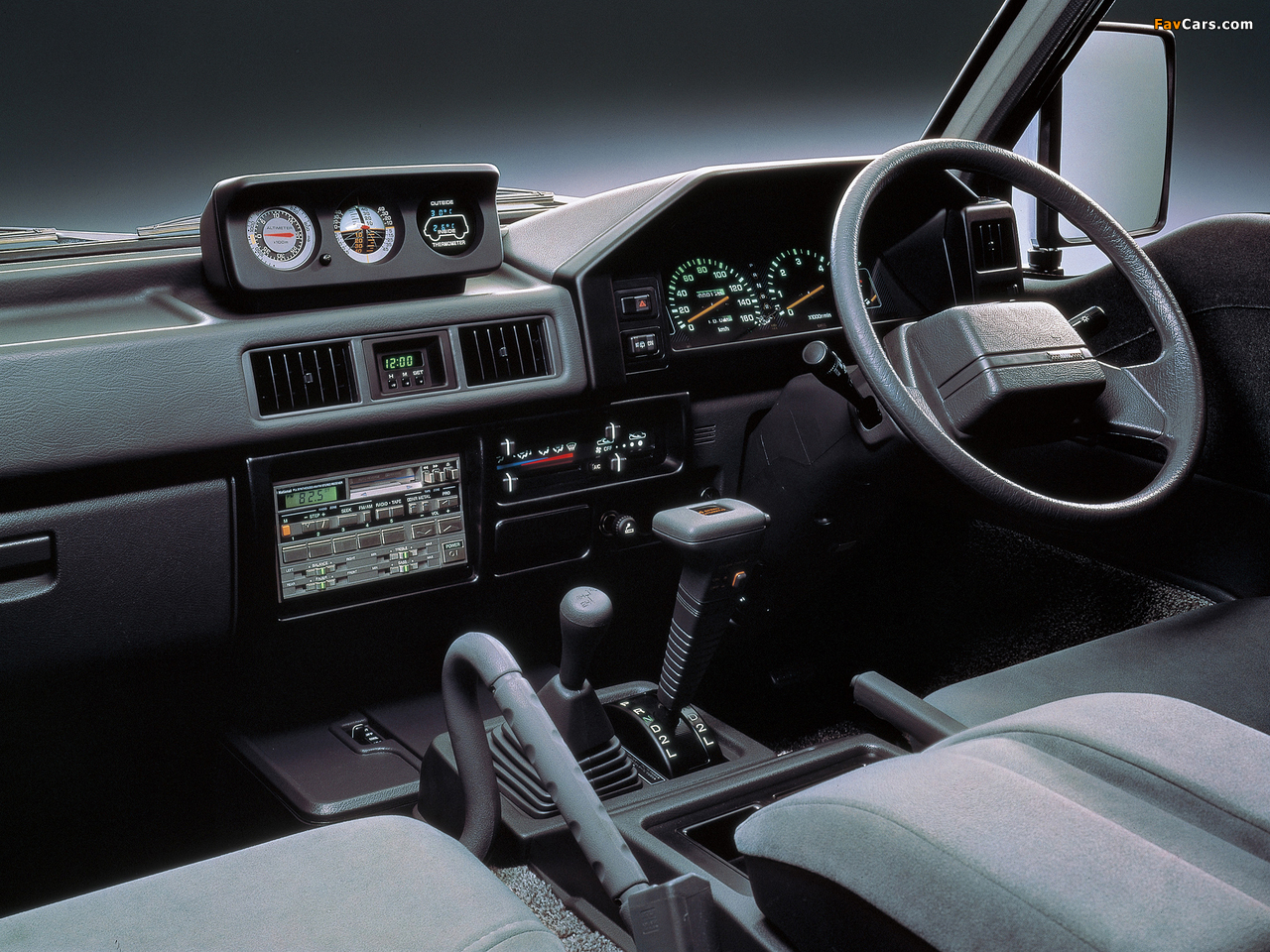 Mitsubishi Delica Star Wagon 4WD 1990–99 wallpapers (1280 x 960)