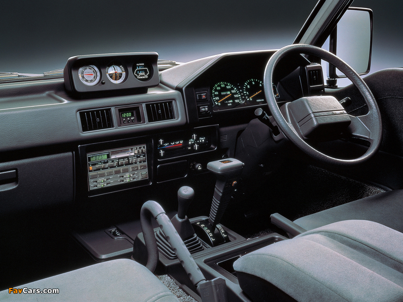 Mitsubishi Delica Star Wagon 4WD 1990–99 wallpapers (800 x 600)
