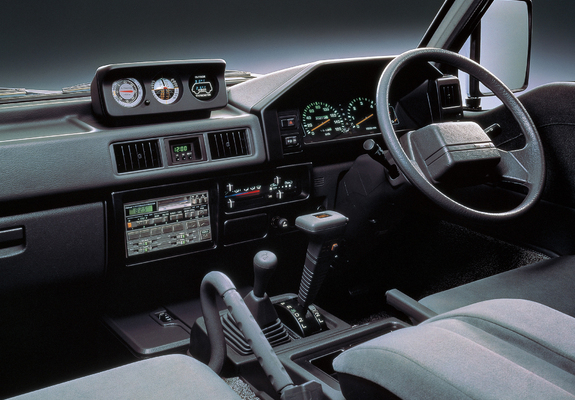 Mitsubishi Delica Star Wagon 4WD 1990–99 wallpapers