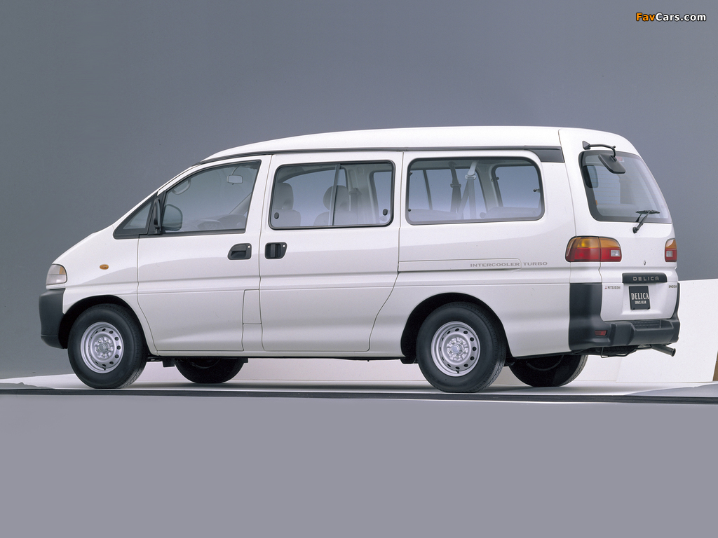 Mitsubishi Delica Space Gear LWB 1994–97 wallpapers (1024 x 768)