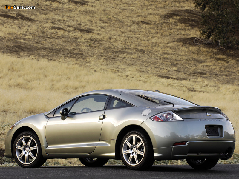Images of Mitsubishi Eclipse GT Premium Sport Package 2005–08 (800 x 600)