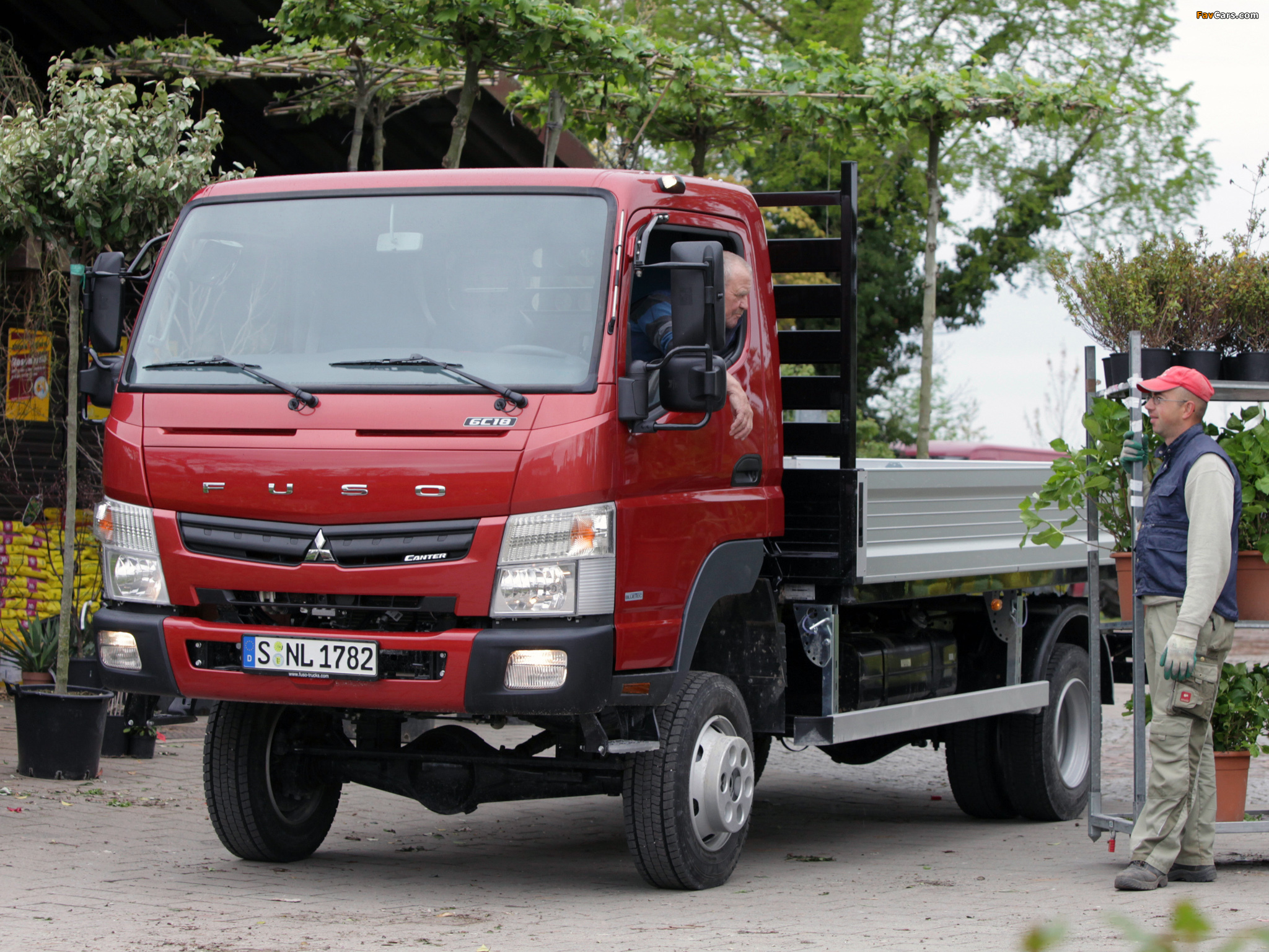 Pictures of Mitsubishi Fuso Canter 6C18 (FG7) 2011 (2048 x 1536)