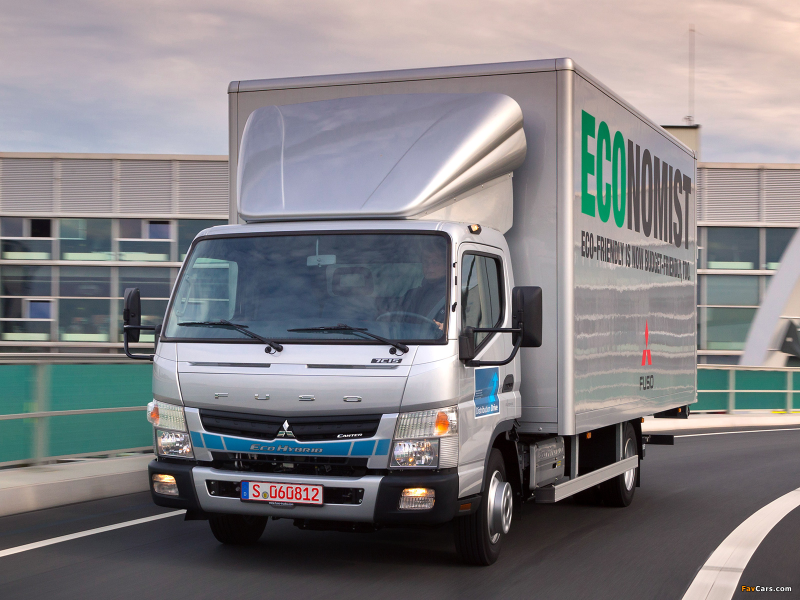 Pictures of Mitsubishi Fuso Canter 7C15 Eco Hybrid (FE7) 2012 (1600 x 1200)