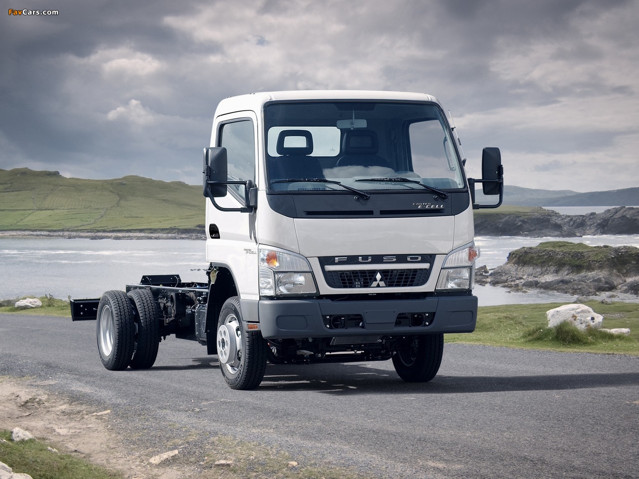 Pictures of Mitsubishi Fuso Canter E-CELL (FE7) 2009–10 (1280 x 960)