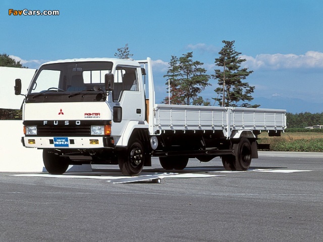 Mitsubishi Fuso Fighter Mignon 1984–92 pictures (640 x 480)