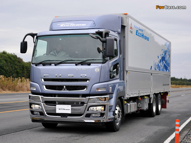 Photos of Mitsubishi Fuso Super Great Hybrid 2011 (640 x 480)