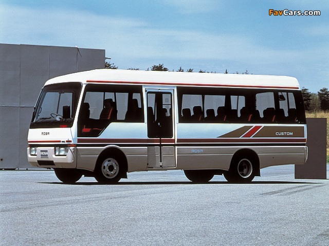 Pictures of Mitsubishi Fuso Rosa 1986–97 (640 x 480)