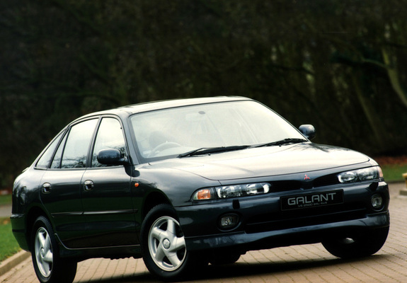 Photos of Mitsubishi Galant Coupe 1993–96