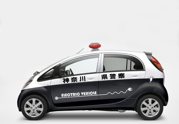 Images of Mitsubishi i MiEV Police 2009