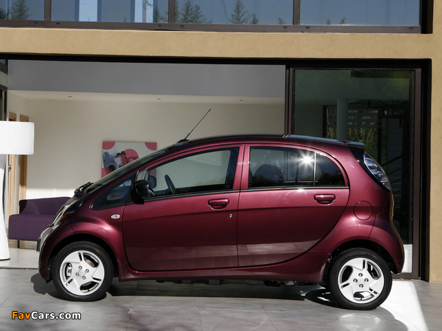 Mitsubishi i MiEV EU-spec 2010 images (640 x 480)