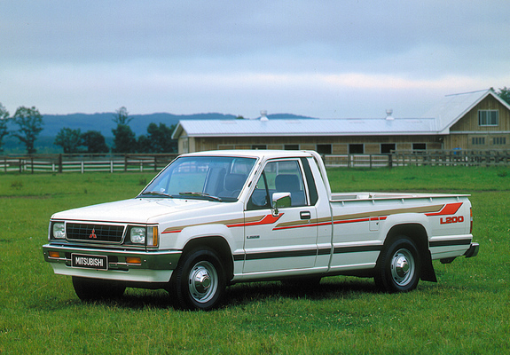 Images of Mitsubishi L200 Single Cab 1986–96