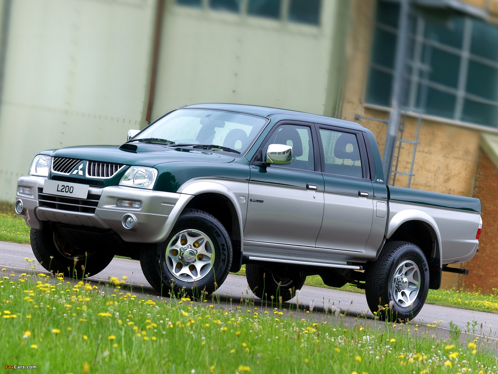 Mitsubishi L200 4Life Double Cab UK-spec 2005–06 images (1600 x 1200)