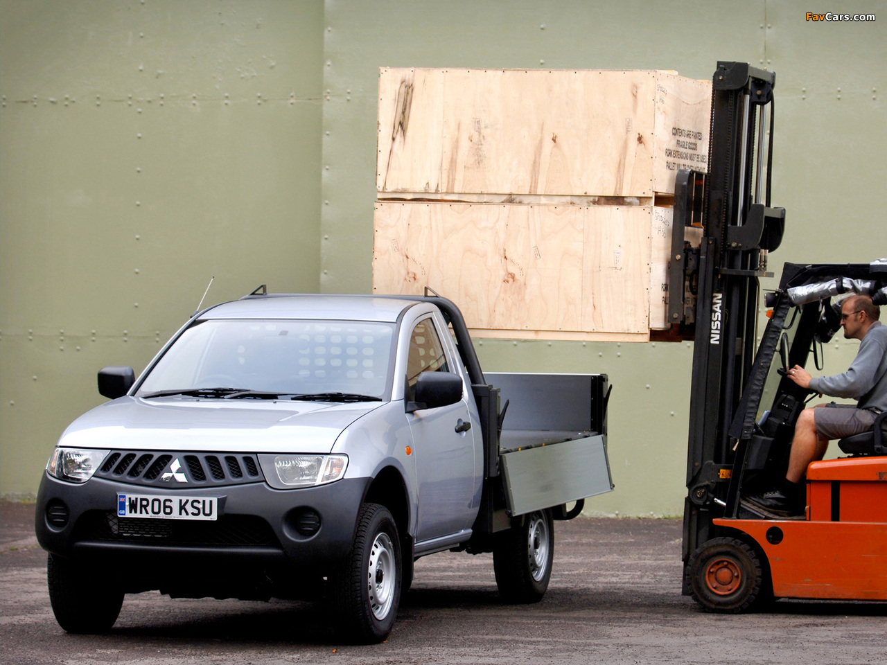 Mitsubishi L200 Tipper UK-spec 2006–10 pictures (1280 x 960)